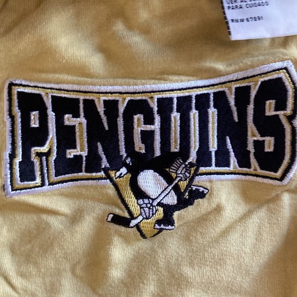 My NHL Hockey Apparel| Penguins Onesie - Picture 4 of 5